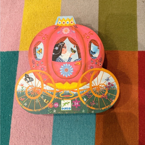 ✨ Djeco Elise’s Carriage Puzzle – 54 Pieces ✨ - Picture 1 of 5